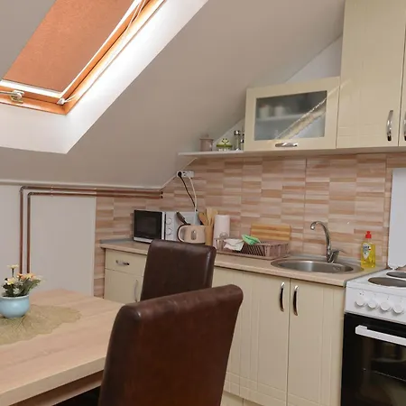 Capitol アパート